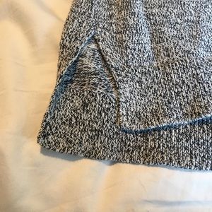 GAP Sweaters - Black & White Knit Tunic Sweater GAP Sweaters - Black & White Knit Tunic Sweater